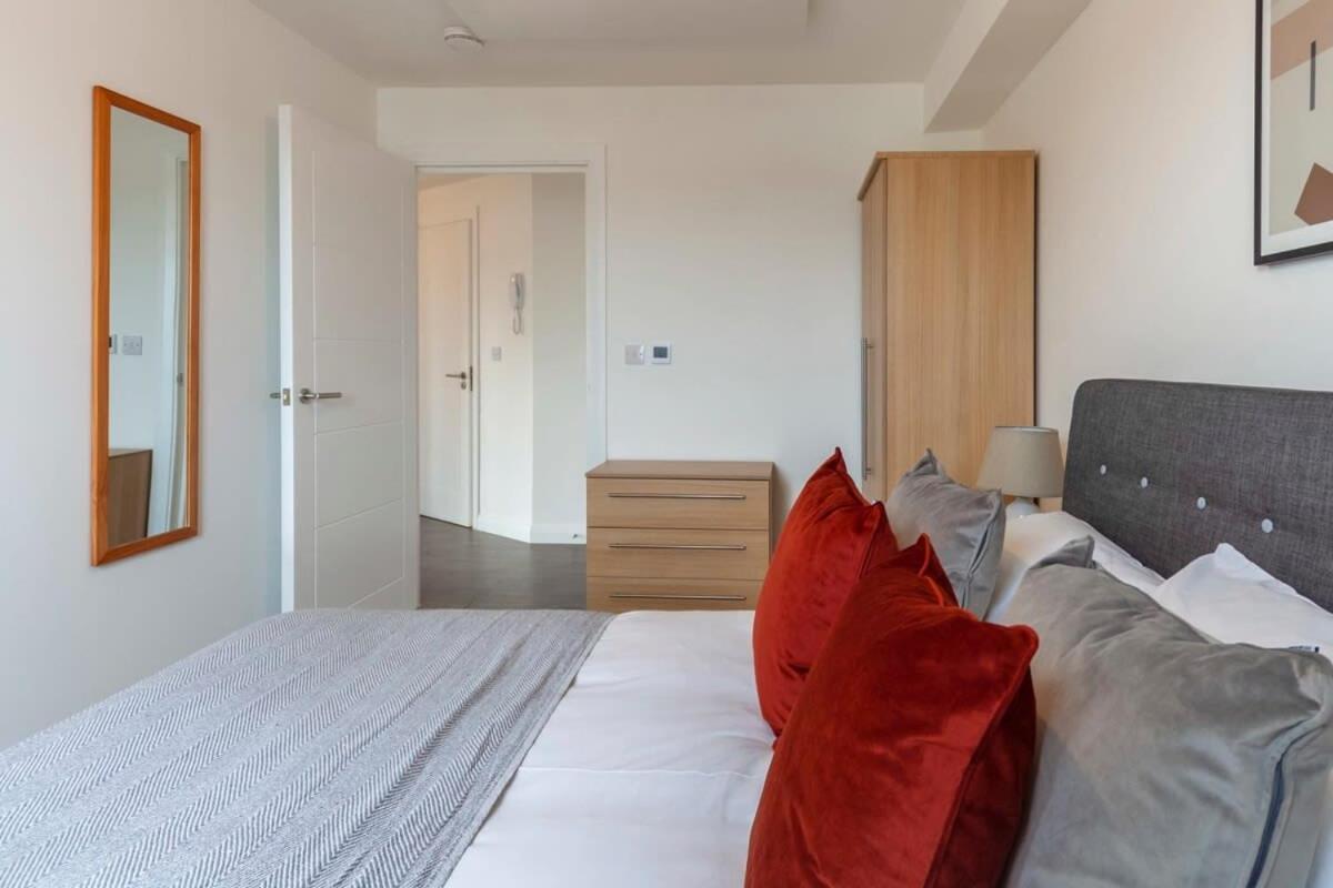 Lovely 1 Bedroom Apartment In Ashford Ashford  Esterno foto