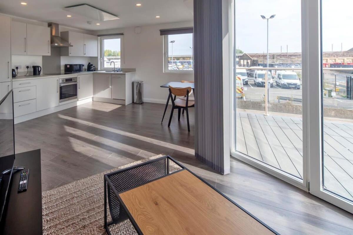 Lovely 1 Bedroom Apartment In Ashford Ashford  Esterno foto